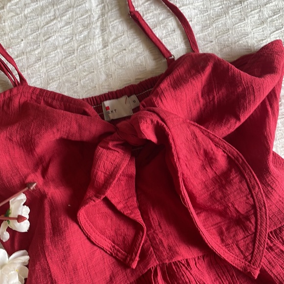 Super cute cami top with a tie knot - Picture 3 of 6